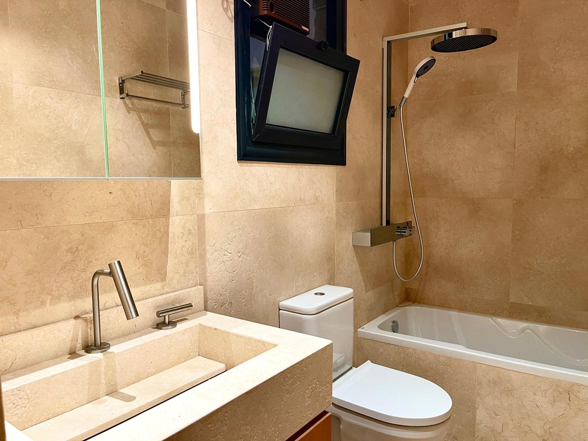 Aaru Maadi Luxe Retreat *